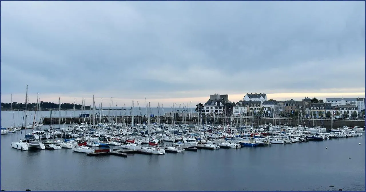 Appartement T3 De 74M2 Tres Lumineux Vue Panoramique Mer Et Plages Concarneau Apartment