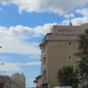 https://hotel-marseille-richelieu.fr-provencehotel.com